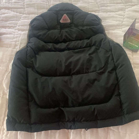 REI VEST size6/7 - Picture 3 of 3